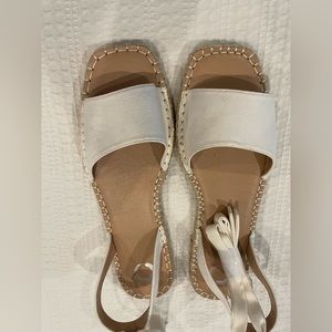 White flat sandals, size 12